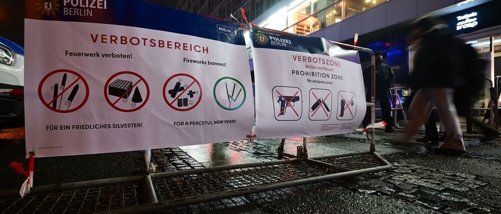 Das ausgeweitete Böllerverbot am Alexanderplatz wirkt offensichtlich.
