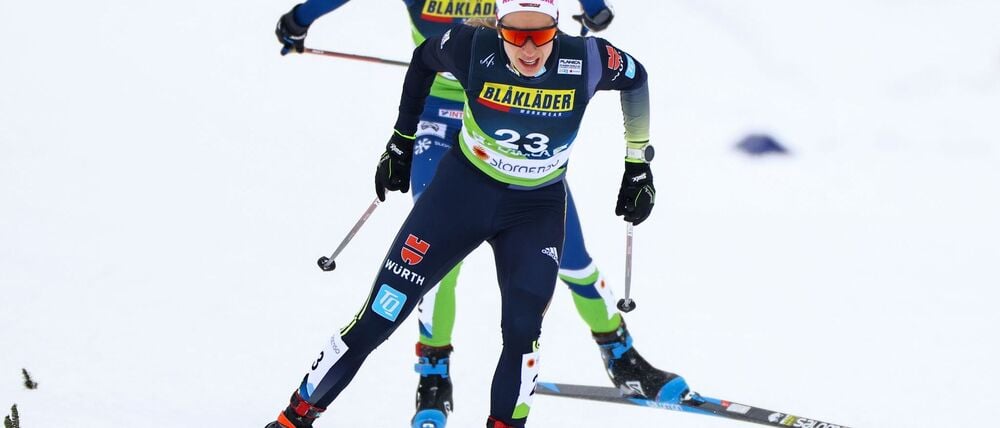 Pia Fink (vorn) belegt nach vier Etappen als beste Deutsche Platz 12 in der Gesamtwertung der Tour de Ski.