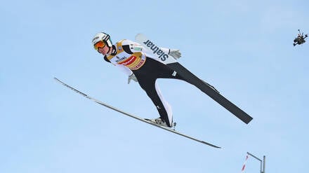 Domen Prevc flog weiter als alle anderen.