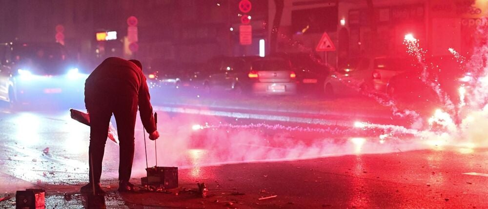 Die Polizei steht in der Silvesternacht in Berlin unter Dauerstress. (Archivbild)