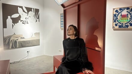 Natalka Yakymovych kam als Geflüchtete nach Berlin und eröffnete die Kunstgalerie Serpen Gallery in der Auguststraße.