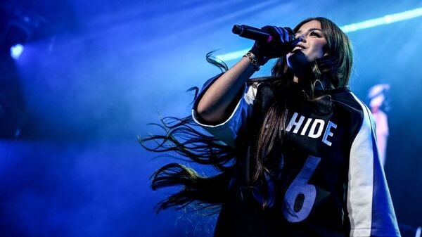 „Chabos wissen, wer Zahide ist“, heißt es im Song „Mona Lisa Motion“.