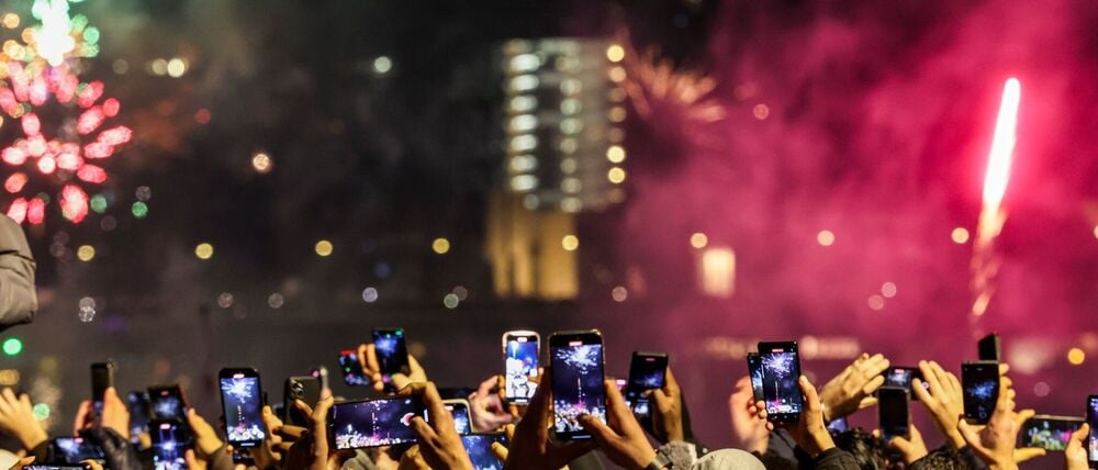 Fotos, Videos, Anrufe: In der Silvesternacht wurde so viel Datenvolumen genutzt wie nie zuvor. 