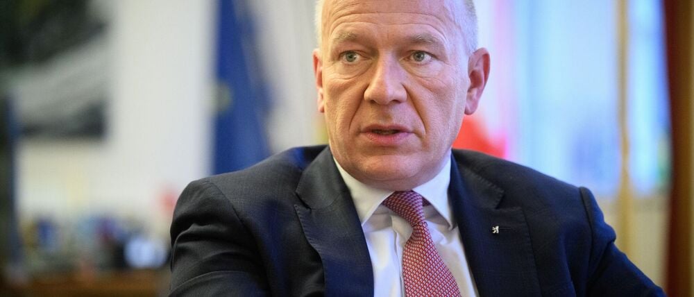 Der Regierende Bürgermeister Kai Wegner dringt auf schnelle Aufklärung der Hintergründe zum Stromausfall. (Archivbild)