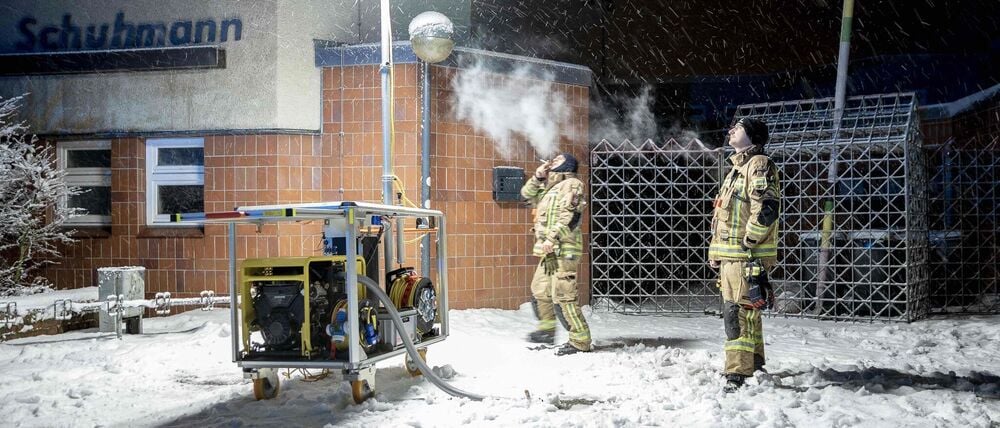 Die Berliner Feuerwehr richtet beim Stromausfall zahlreiche Anlaufpunkte ein.