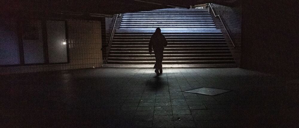 Für viele ein Schock: Noch bis Donnerstag könnten Teile des Berliner Südwestens ohne Strom bleiben. 