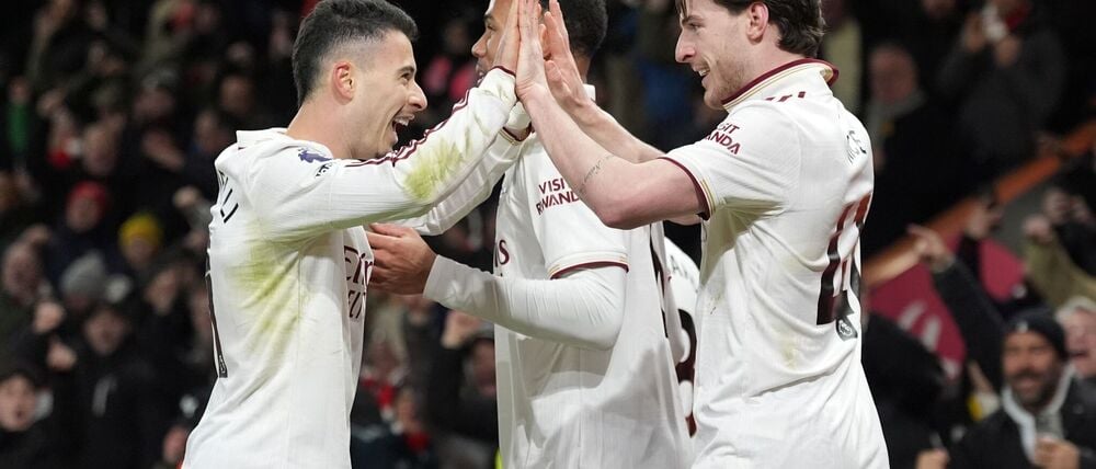 Jubel beim FC Arsenal: Der Tabellenführer der Premier League siegt auch im neuen Jahr weiter.