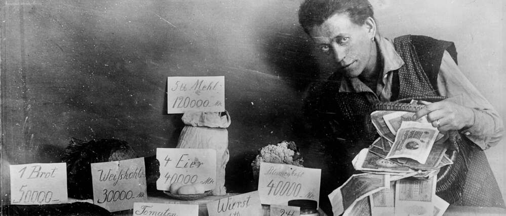 Preisschilder für Lebensmittel während der Inflation nach 1923.