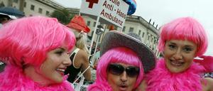 Anti-Hass-Ambulanz. Besucher*innen des Berliner CSD. 