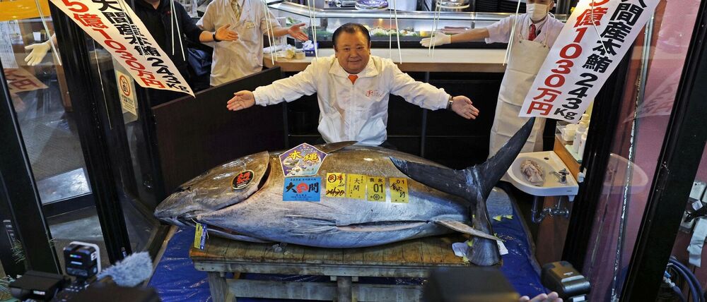 Für den Betreiber einer Sushi-Restaurantkette ist der gezahlte Rekordpreis eine geschickte PR-Aktion.