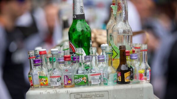 In Deutschland sind die Preise für alkoholische Getränke tief – der Konsum dafür hoch.