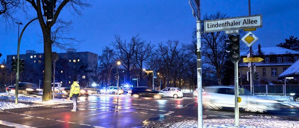 Noch bis spätestens Donnerstag wird es brauchen, bis der Strom im Südwesten der Hauptstadt überall wieder hergestellt ist.
