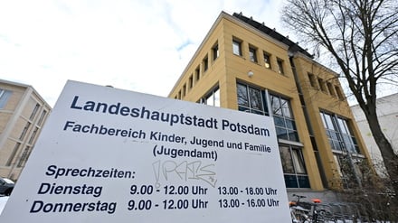Das Jugendamt – oder auch Fachbereich Kinder, Jugend und Familie – sitzt aktuell am Palais Lichtenau nahe der Behlertstraße.