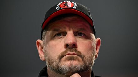 Trainer Steffen Baumgart müht sich mit Union Berlin zum Testspielsieg gegen Aue. (Archivbild)