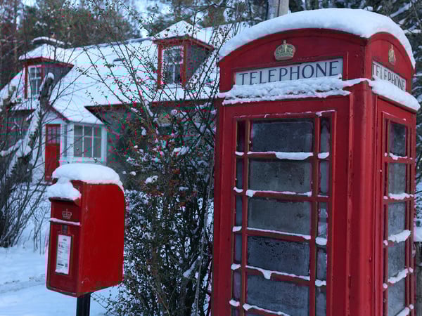 Snow covers a phone box at Feschiebridge, Scotland, Britain January 5, 2026. REUTERS/Russell Cheyne     TPX IMAGES OF THE DAY     
EU_Snow