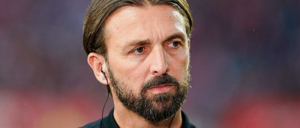 FCK-Sportchef Thomas Hengen droht mit Konsequenzen bei Fehlverhalten von Fans 