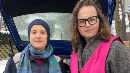 Bettina (56) und Käthe (57) bildeten bei der „Aktion PKW“ ein Team.