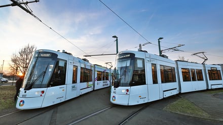 Kommt überwiegend gut an: Die neue Potsdamer Tram ist in den Linienbetrieb gestartet.