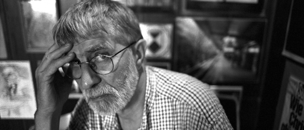 Manfred Butzmann, 2002 in seiner Panower Stammkneipe Zur Molle.