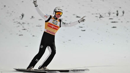 Flog allen davon: Domen Prevc.