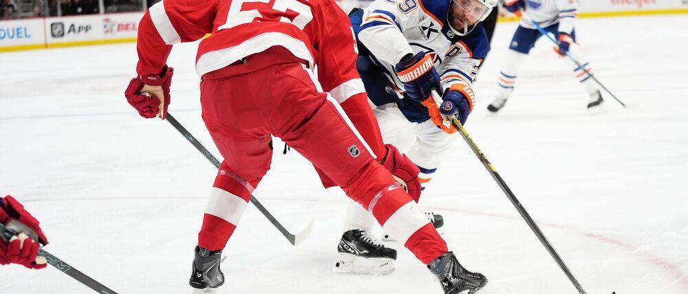 Zwei NHL-Topstars gemeinsam für Deutschland: Moritz Seider (l) und Leon Draisaitl (r). (Archivbild)