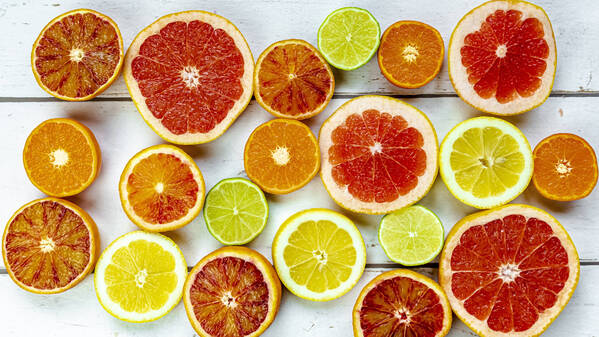 Blutorange, Yuzu, Meyer-Zitrone: Zitrusfrüchte bringen Farben in den Winter.