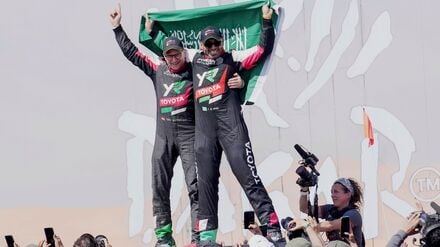Timo Gottschalk (l) muss sich auf die Rallye Dakar 2027 vertrösten. (Archivbild)