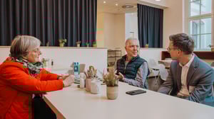 Am 7. Januar lud der Tagesspiegel zur Suppe ein in der Kantine der Redaktion. Mit Lesern sprechen Tagesspiegel Chefredakteure Anke Myrrhe und Christian Tretbar.