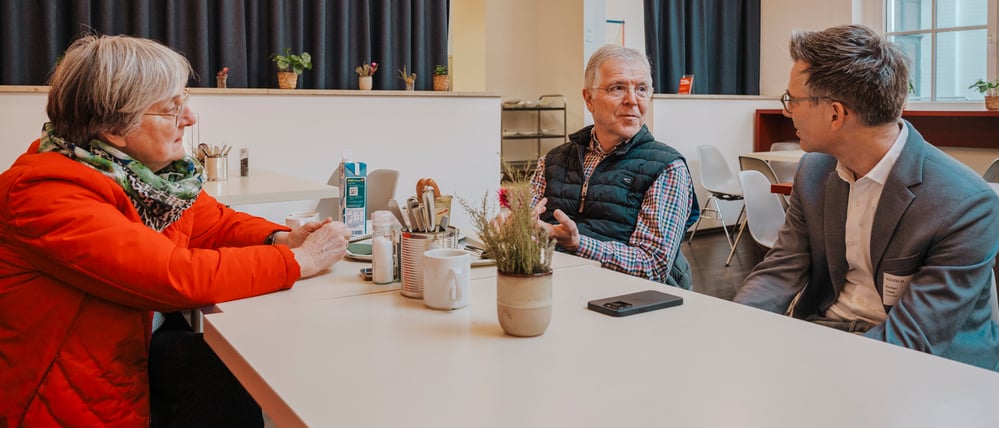 Am 7. Januar lud der Tagesspiegel zur Suppe ein in der Kantine der Redaktion. Mit Lesern sprechen Tagesspiegel Chefredakteure Anke Myrrhe und Christian Tretbar.