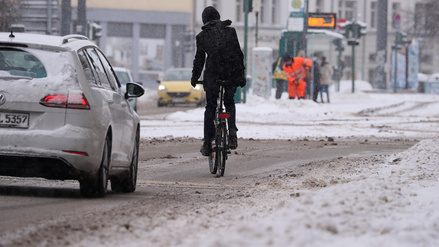 Potsdam, Radfahrer, Fahrradfahrer, Verkehr, ÖPNV, Wetter, Schnee, 