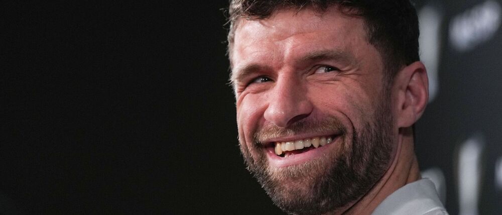 Thomas Müller glaubt an eine auch international sehr erfolgreiche Saison des FC Bayern. (Archivbild)