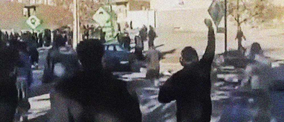 Ein Foto von Protestierenden im Iran.