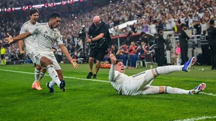 Sorgte für die frühe Führung für Real: Federico Valverde (r).