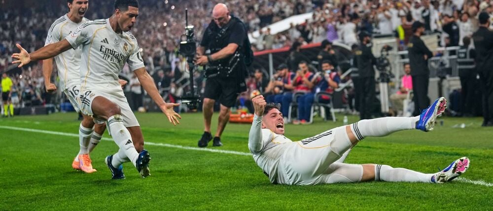 Sorgte für die frühe Führung für Real: Federico Valverde (r).