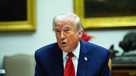 December 10, 2025, Washington, District Of Columbia, USA: United States President Donald J Trump makes remarks in a roundtable with high-tech business executives in the Roosevelt Room of the White House in Washington, DC, USA, on Wednesday, December 10, 2025. The President announced the US has seized oil tanker near Venezuela and a new special corporate immigration gold card focused on keeping students in the US Washington USA - ZUMAs152 20251210_faa_s152_101 Copyright: xAaronxSchwartzx-xPoolxviaxCNPx