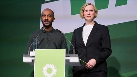 Die Grünen-Landesvorsitzenden Nina Stahr und Philmon Ghirmai bewerten den Mitgliederzuwachs als Meilenstein. (Archivbild)