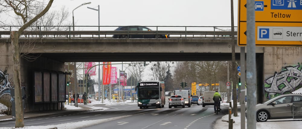 Die Brücke der Nuthestraße über die Neuendorfer Straße soll ab 2031 erneuert werden