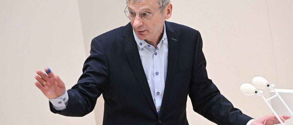 Der AfD-Fraktionsvorsitzende Hans-Christoph Berndt hält nach dem Ende der Koalition von SPD und BSW eine Neuwahl für erforderlich. (Archivbild)