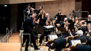 Dirigent Petr Popelka hat für sein Debüt bei den Berliner Philharmonikern ein Stück aus seiner tschechischen Heimat mitgebracht.