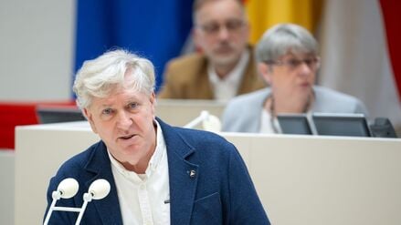 Der ehemalige BSW-Abgeordnete Andre von Ossowski (parteilos) im Landtag. 