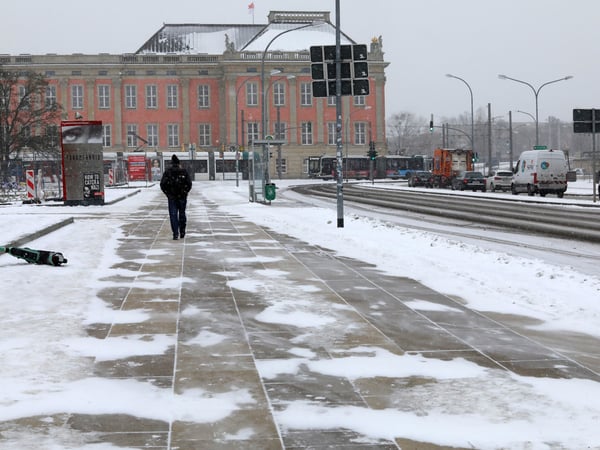 Winterwetter Potsdam. Das erwartete Winter-Verkehrschaos blieb in Potsdam weitgehend aus.