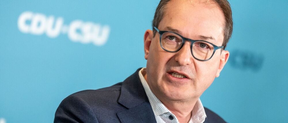 Bundesinnenminister Dobrindt: „Sicherheit hat oberste Priorität.“ (Archivbild)