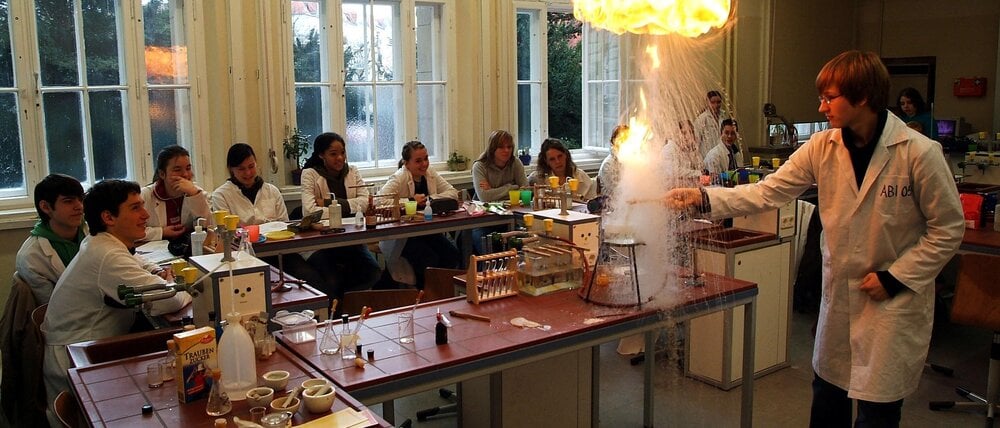 Kein Trick: Die Bildungsverwaltung bietet zusätzliche fünfte Klassen an Gymnasien an, darunter auch am Carl-von-Ossietzky-Gymnasium in Pankow (hier im Bild).