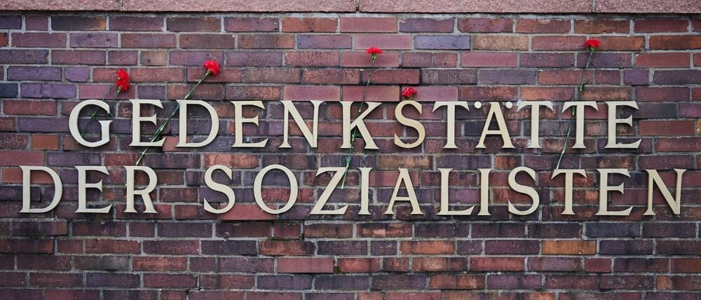 An der Gedenkstätte der Sozialisten am Zentralfriedhof Berlin-Friedrichsfelde wird traditionell an die Ermordung Rosa Luxemburg und Karl Liebknecht erinnert.