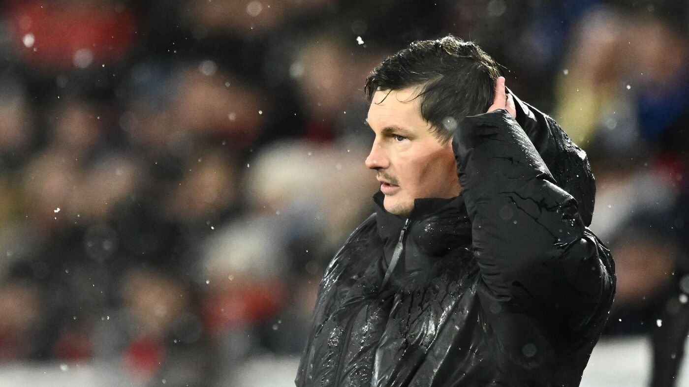 Fu-ball-Bundesliga-Schiedsrichter-rger-und-n-chster-Platzverweis-HSV-hadert