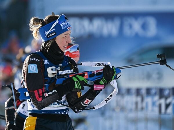 11.01.2026, Thüringen, Oberhof: Biathlon: Weltcup, Verfolgung 10 km, Frauen, Franziska Preuß aus Deutschland beim Anschießen am Schießstand. Foto: Hendrik Schmidt/dpa +++ dpa-Bildfunk +++