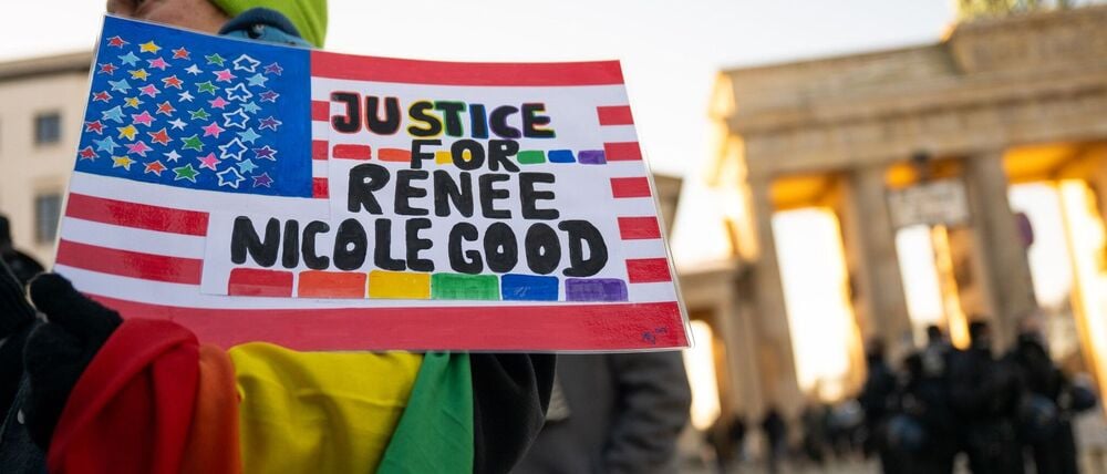 Mit einer Mahnwache in Berlin wird an Renee Nicole Good erinnert.