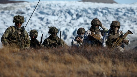 Dänische Soldaten in Grönland. 