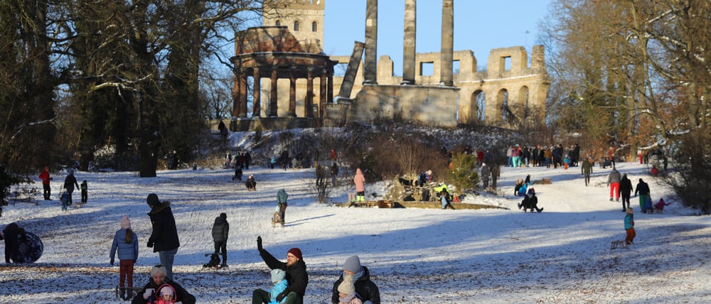 Winterliches Treiben auf dem Ruinenberg.