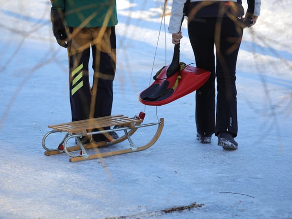 Winterwochenende Potsdam. Geschlossene Eisfläche auf dem Heiligen See